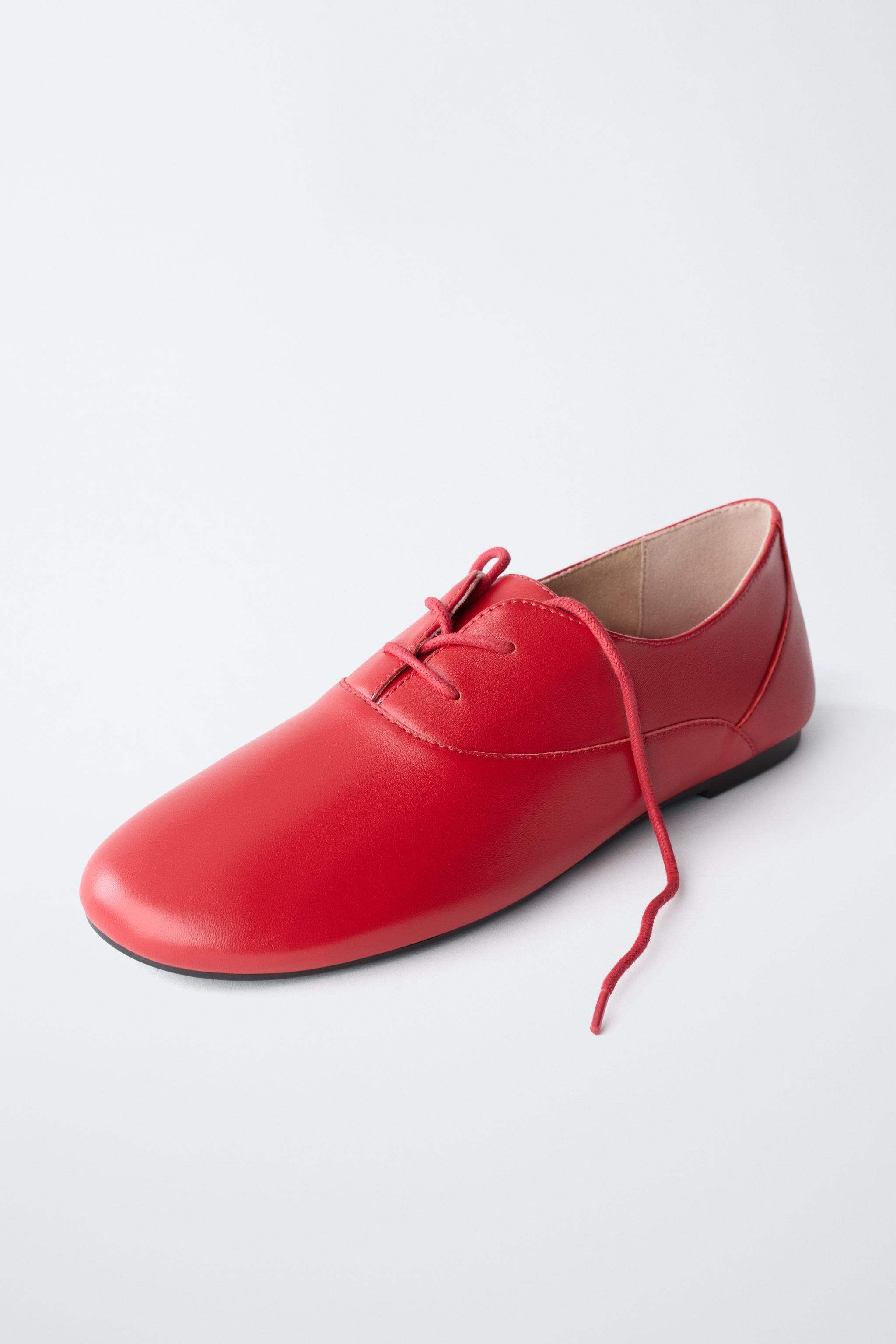 LEATHER LACE-UP BLUCHERS